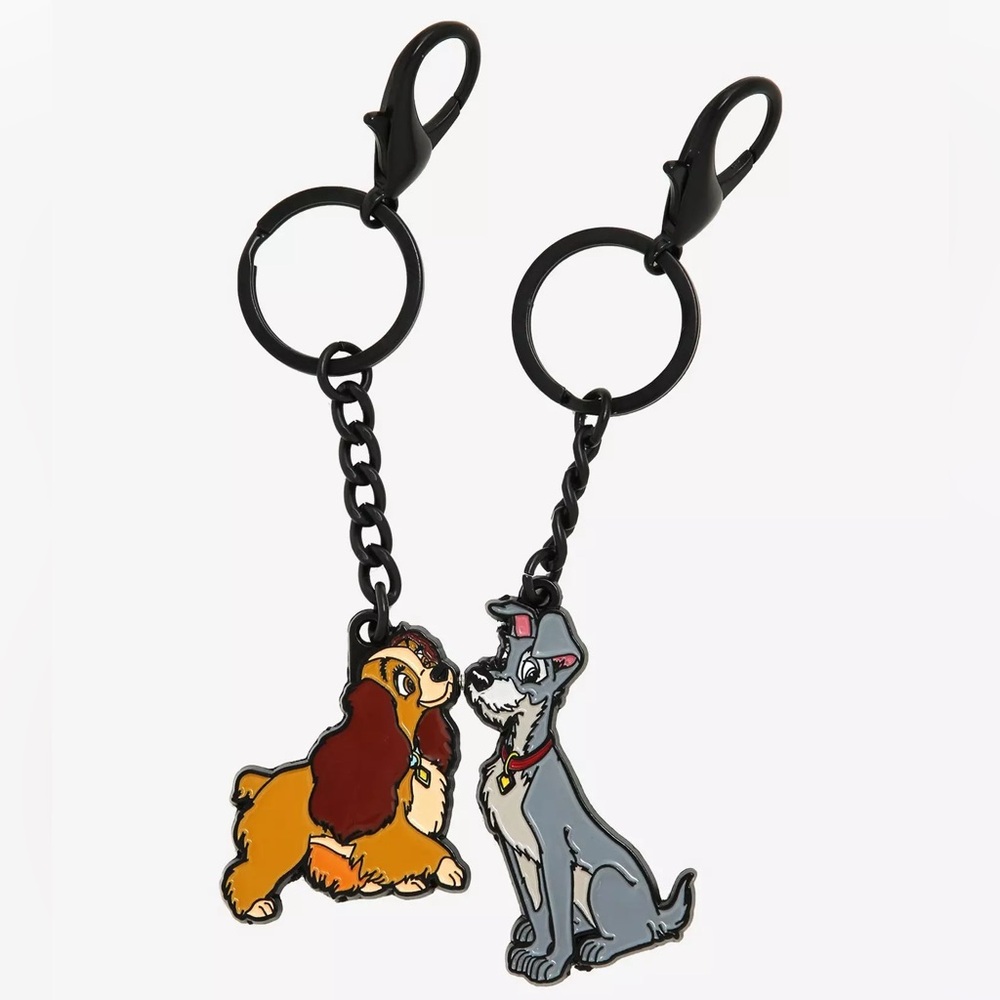 DISNEY LADY AND THE TRAMP Kissing Magnetic Enamel KEYCHAIN SET! Cute Dogs Gift - Picture 2 of 4